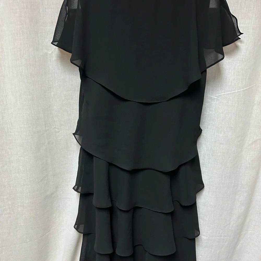 Black tiered sassy dress 
Cruise 
Hem 40” 23” armpit to armpit flat 
Size 18 - Picture 6 of 13